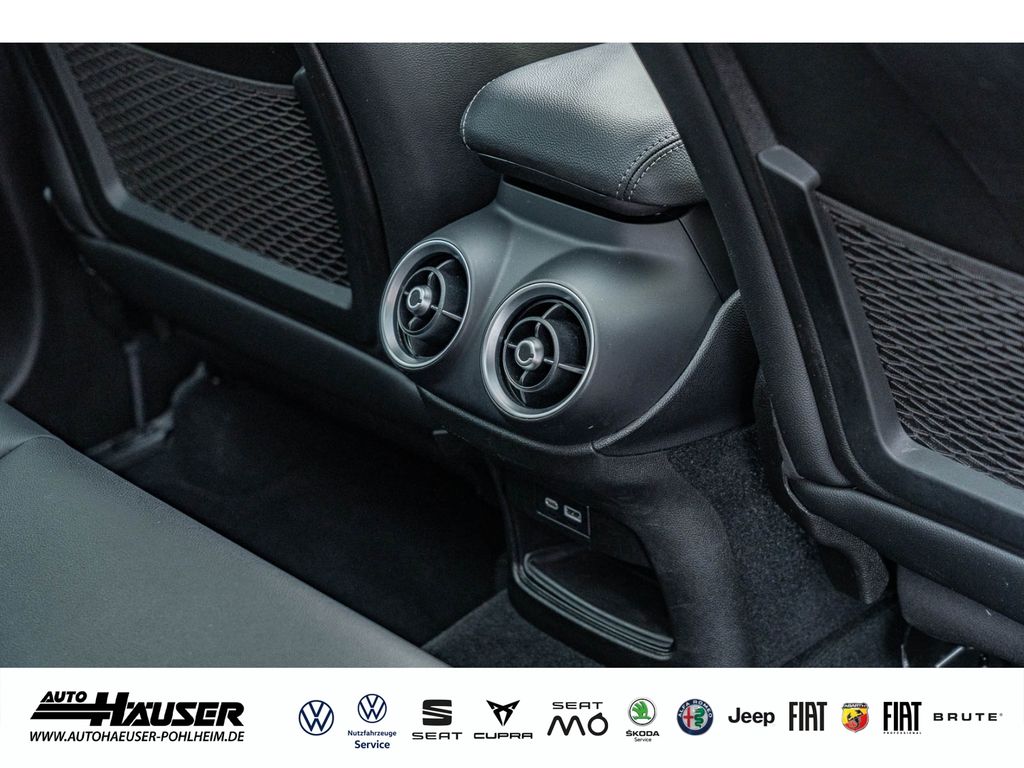 Alfa Romeo Stelvio 2023