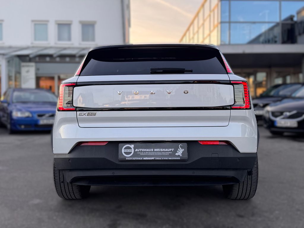 Volvo EX30 2024