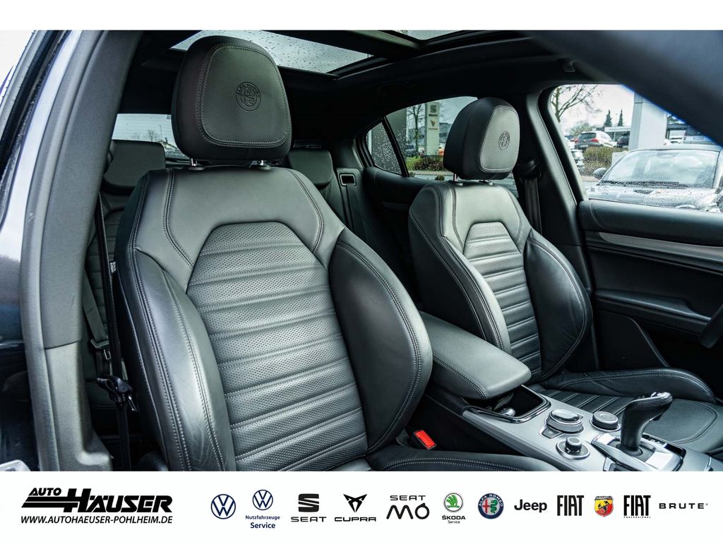 Alfa Romeo Stelvio 2023