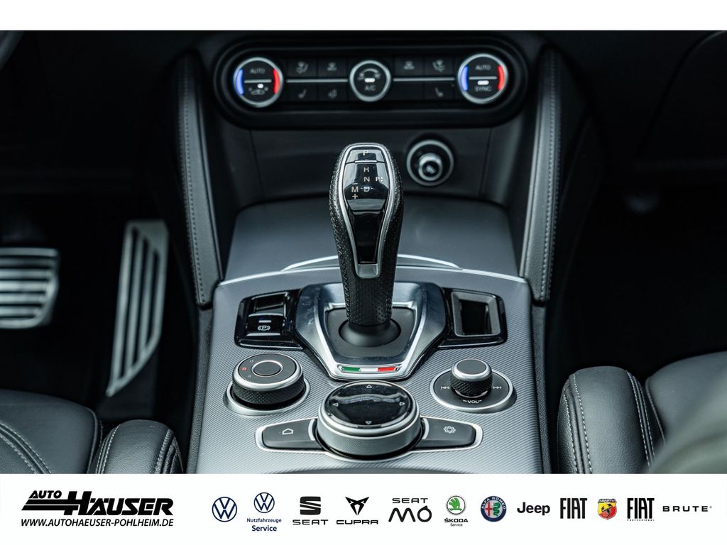 Alfa Romeo Stelvio 2023