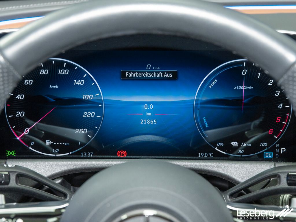 Mercedes-Benz E 300 2025