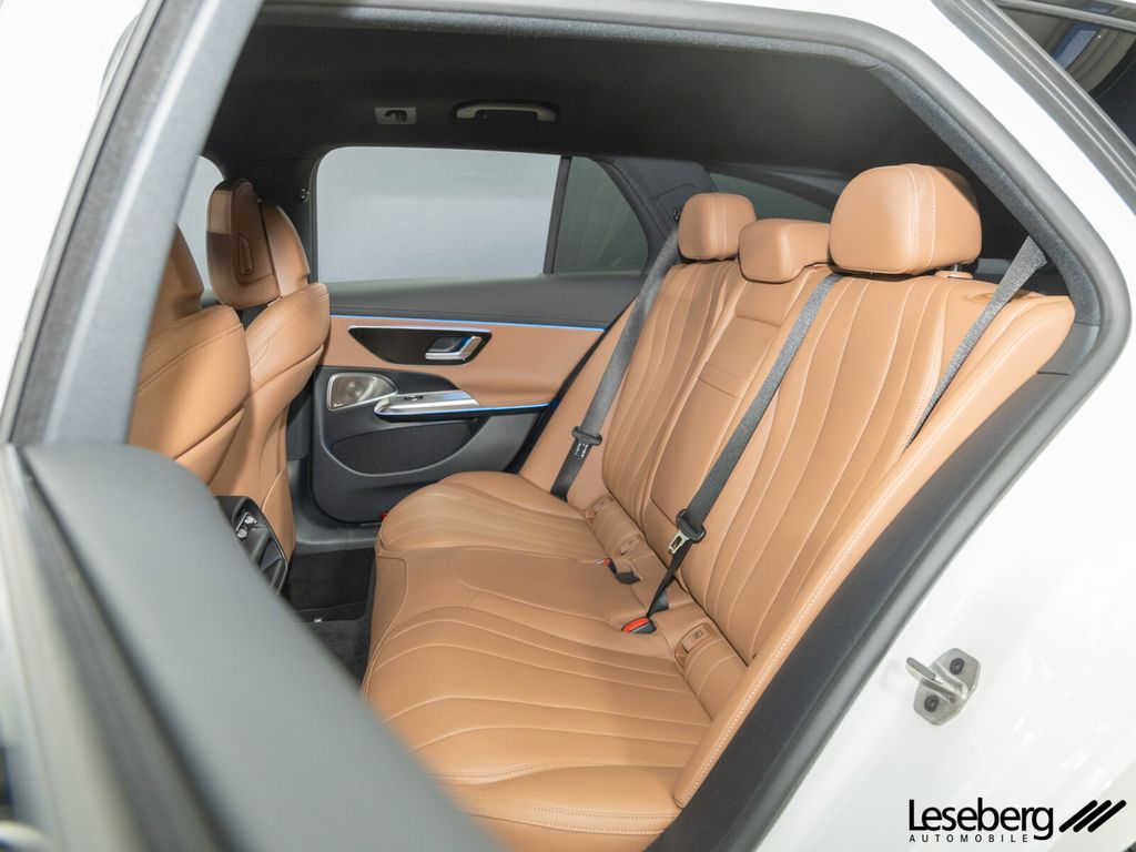 Mercedes-Benz E 300 2025