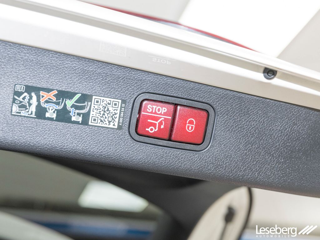 Mercedes-Benz E 300 2025