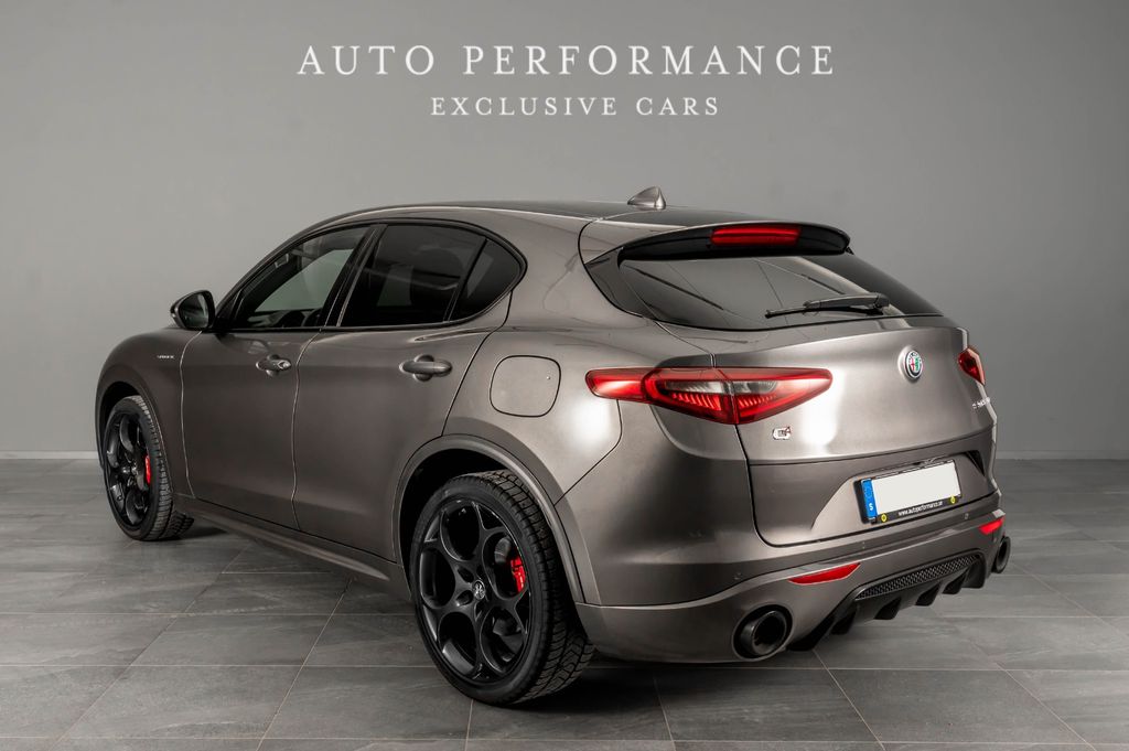 Alfa Romeo Stelvio 2023