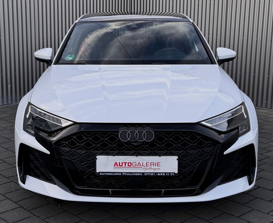 Audi RS3 2025