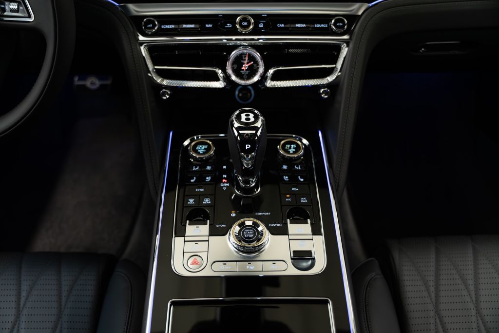 Bentley Flying Spur 2024