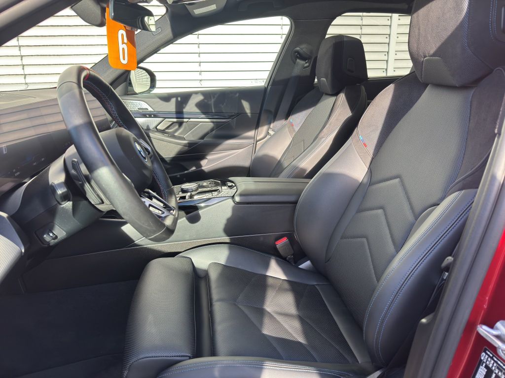 BMW i5 2024
