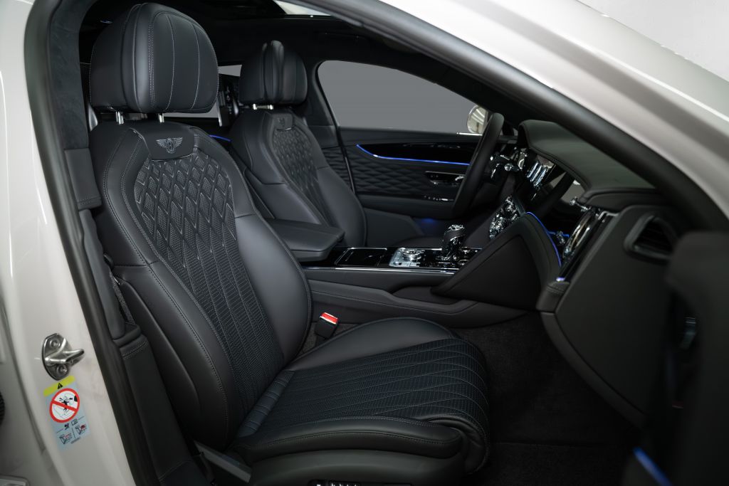 Bentley Flying Spur 2024