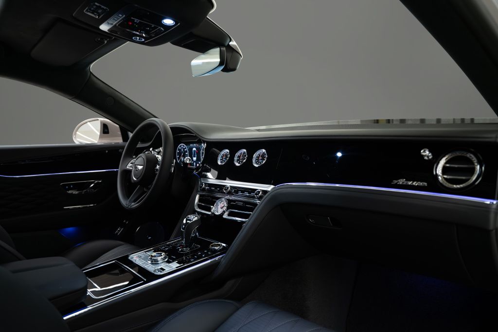 Bentley Flying Spur 2024