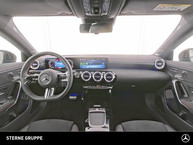 Mercedes-Benz CLA 200 2025