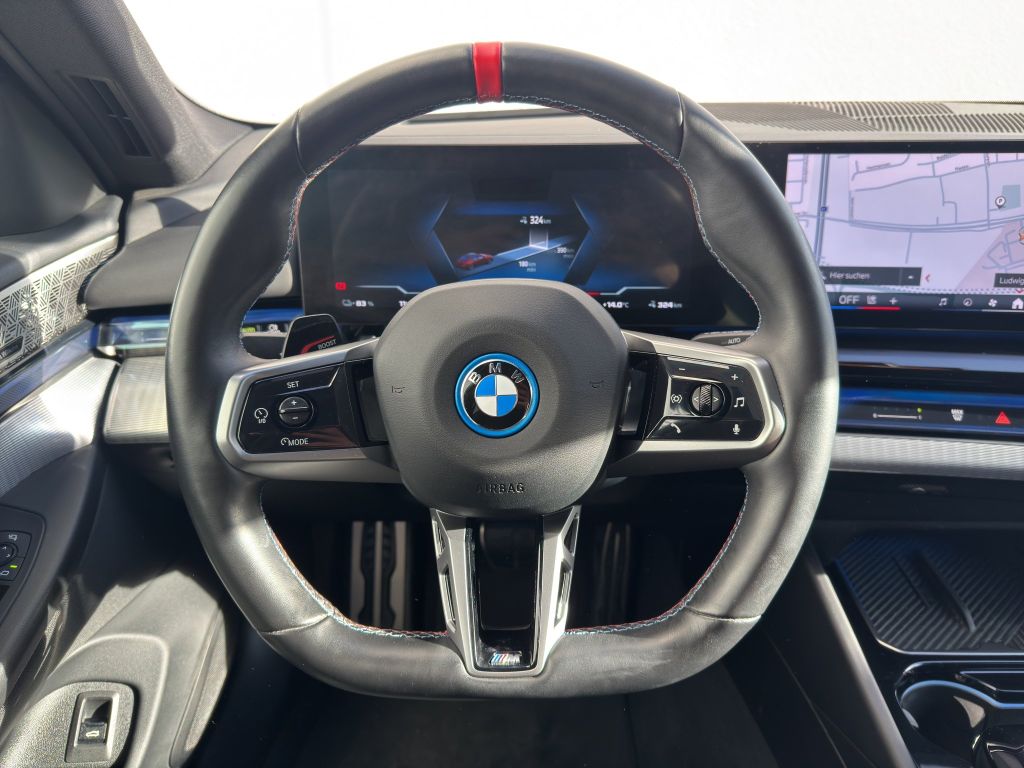 BMW i5 2024