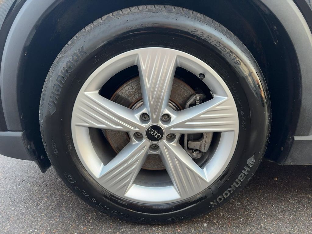 Audi Q4 e-tron 2023