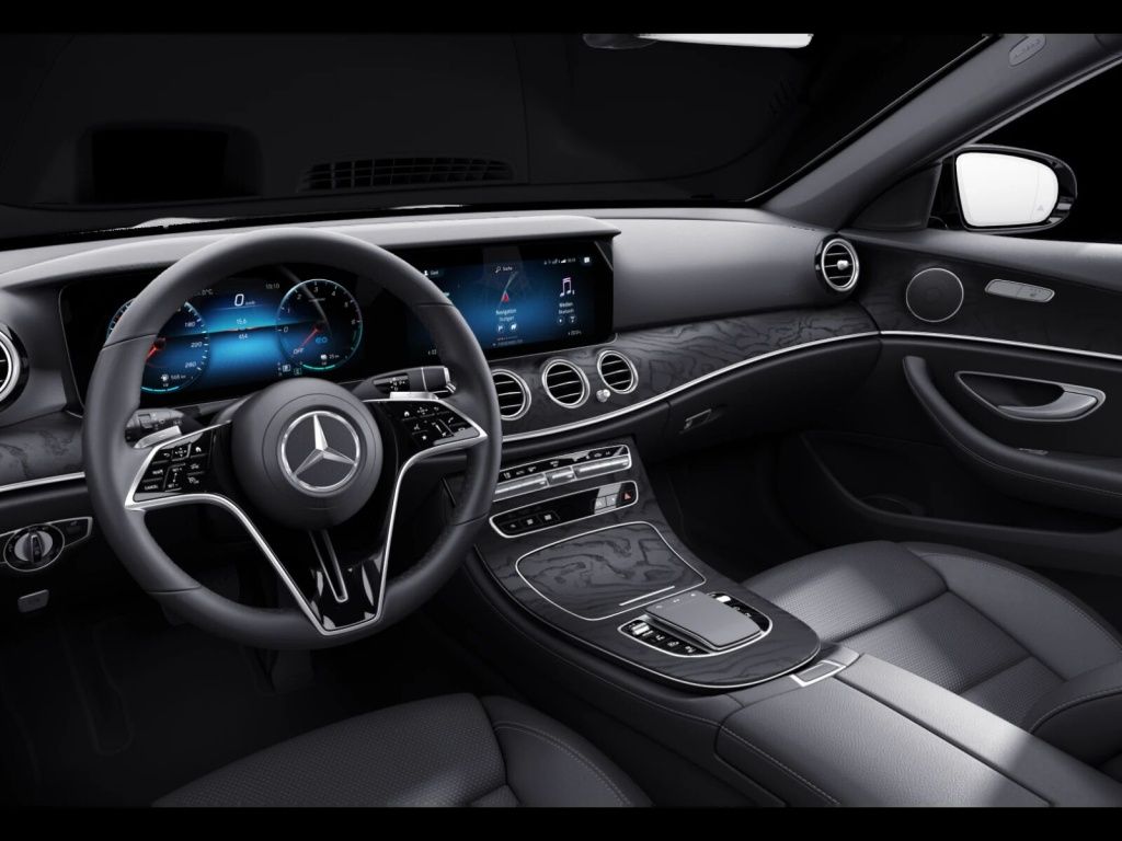 Mercedes-Benz E 300 2023