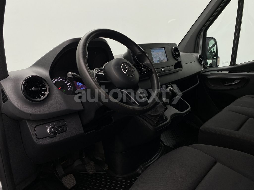 Mercedes-Benz Sprinter 2021