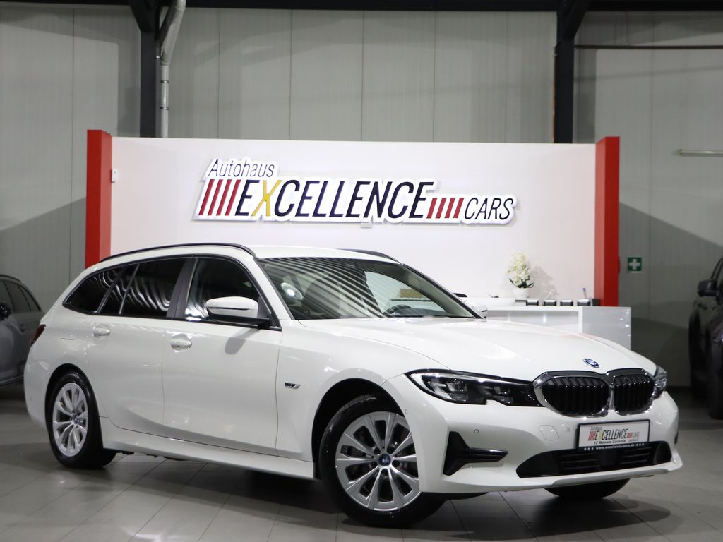 BMW 330 2022
