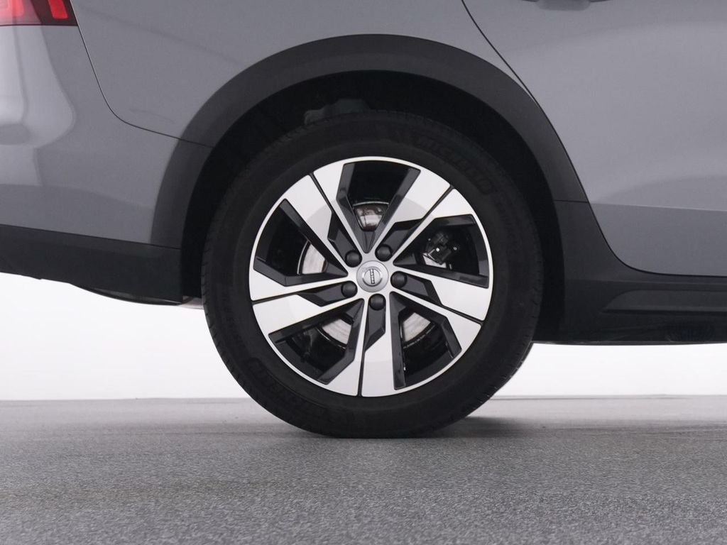 Volvo V60 Cross Country 2023