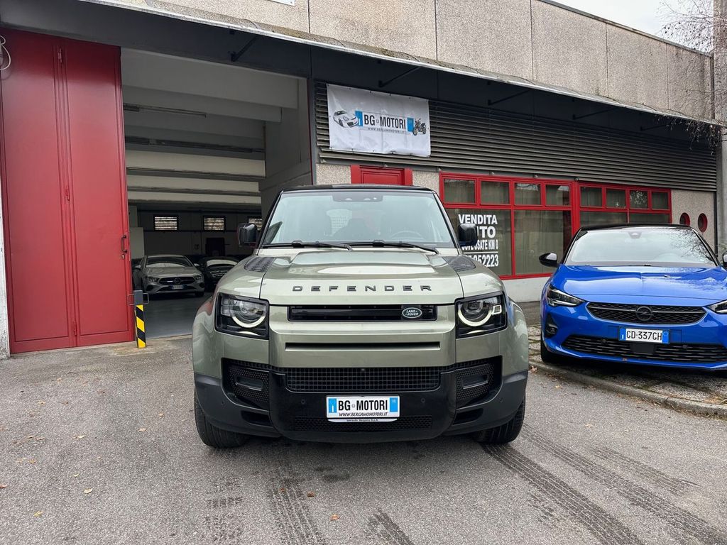 Land Rover Defender 2023