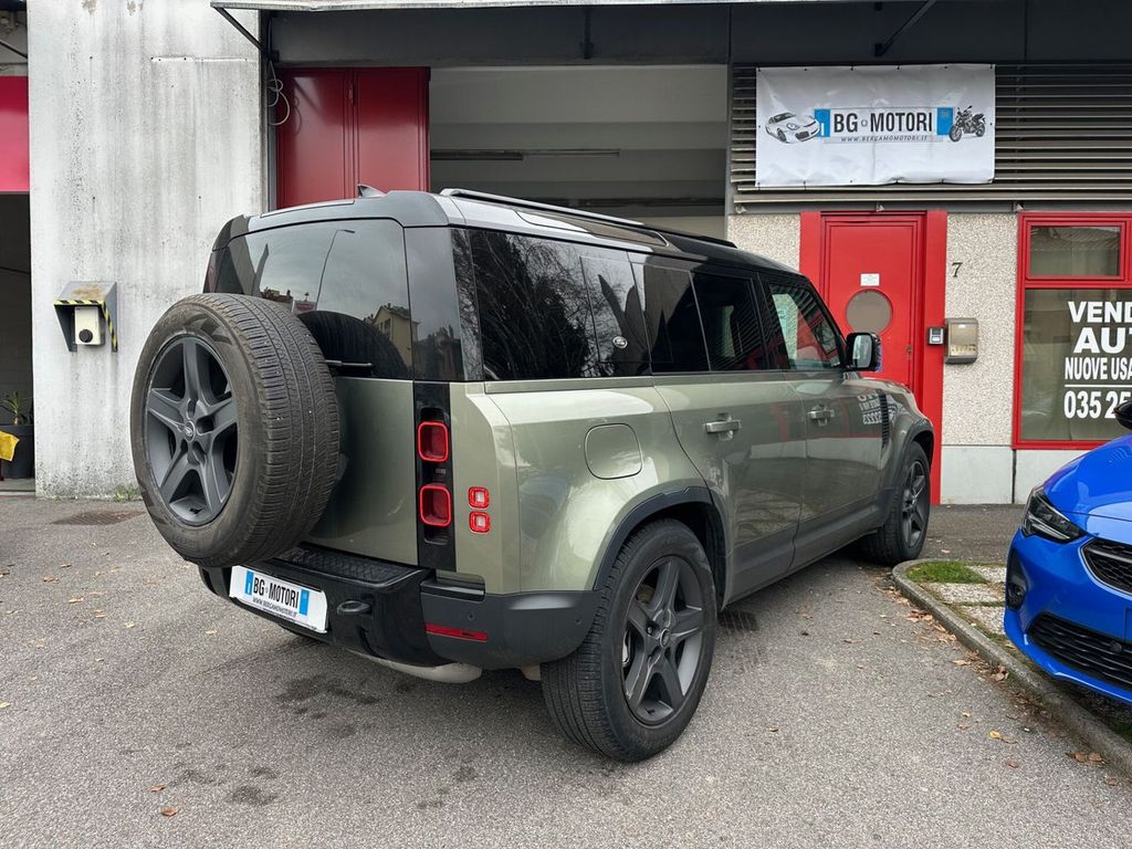 Land Rover Defender 2023