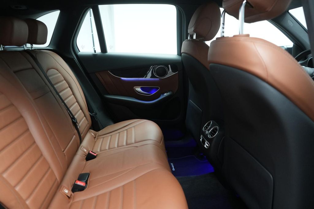 Mercedes-Benz GLC 300 2021