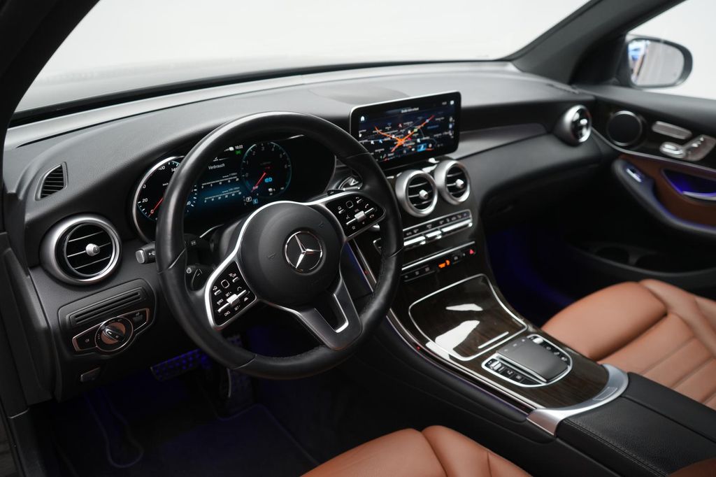 Mercedes-Benz GLC 300 2021