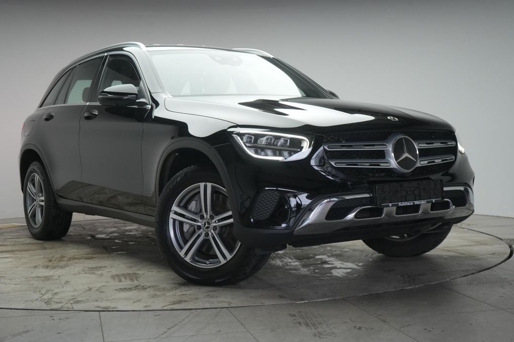 Mercedes-Benz GLC 300 2021