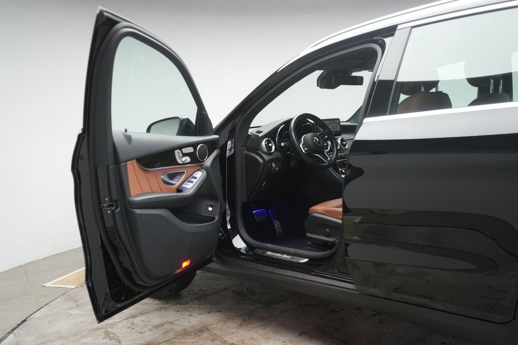 Mercedes-Benz GLC 300 2021