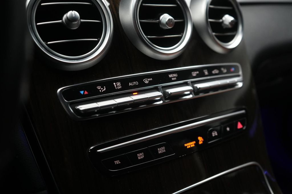 Mercedes-Benz GLC 300 2021