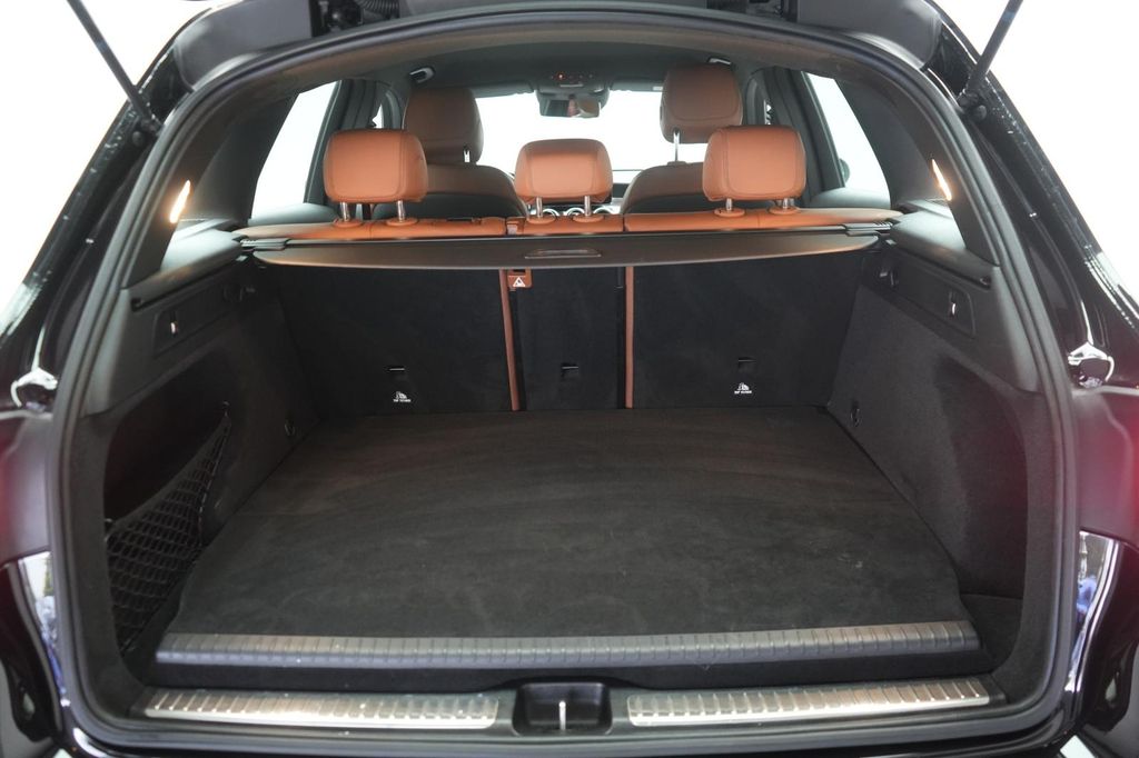 Mercedes-Benz GLC 300 2021