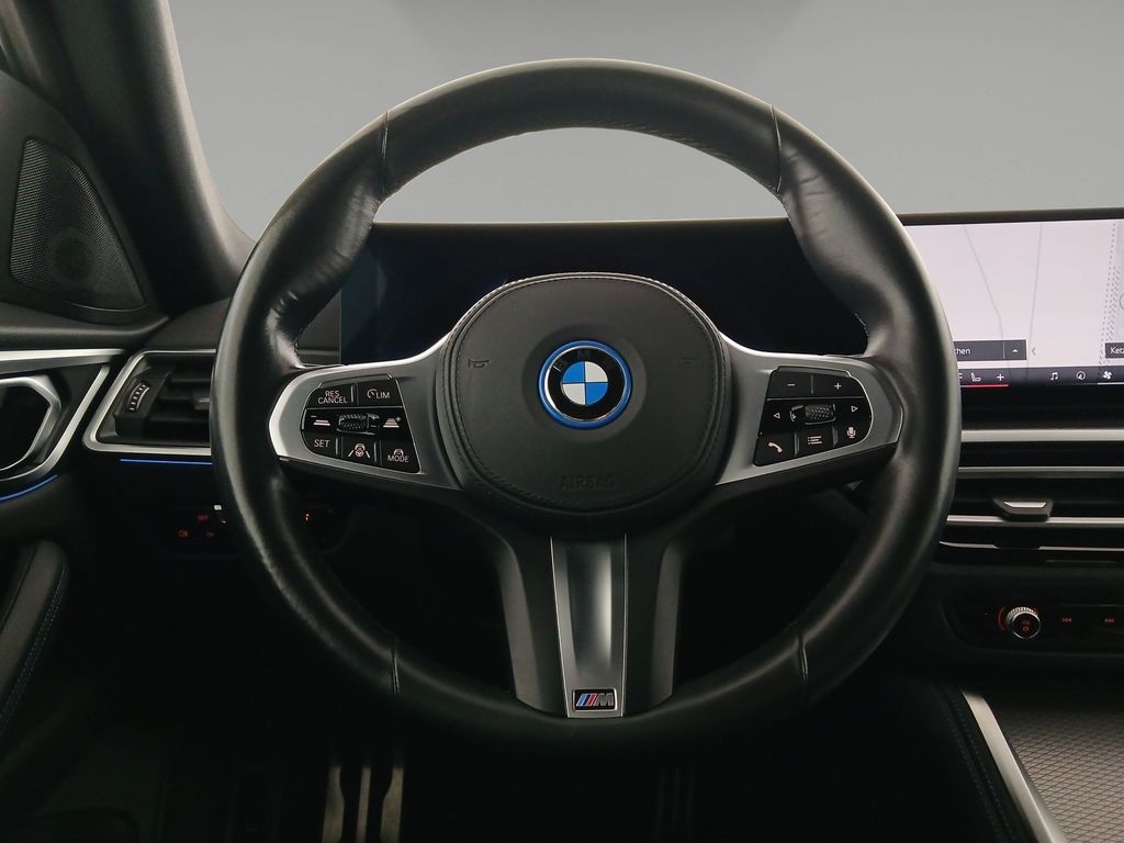 BMW i4 2023