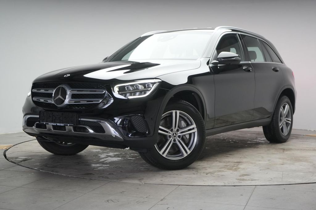 Mercedes-Benz GLC 300 2021