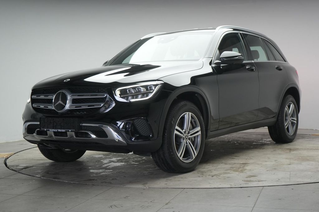 Mercedes-Benz GLC 300 2021