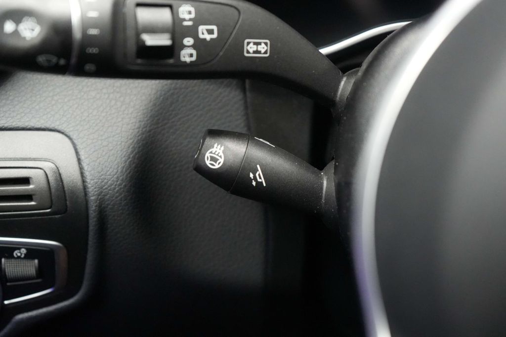 Mercedes-Benz GLC 300 2021