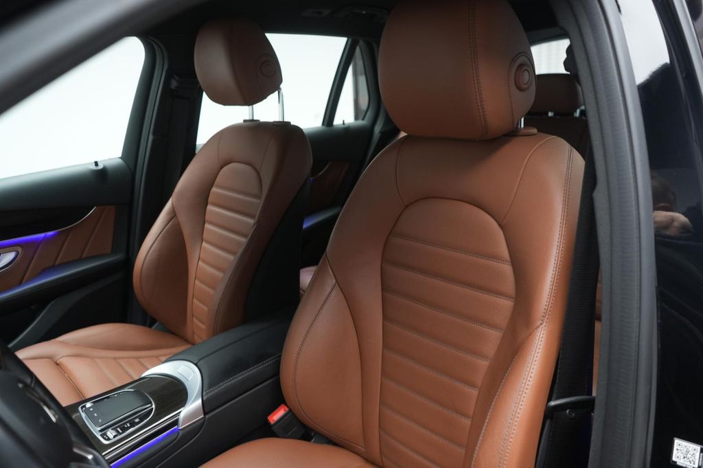 Mercedes-Benz GLC 300 2021