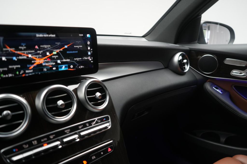 Mercedes-Benz GLC 300 2021