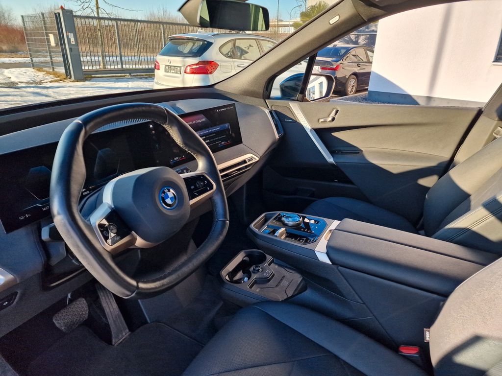 BMW iX 2023