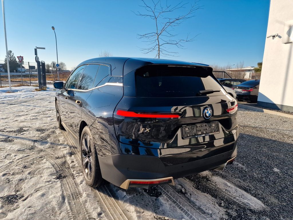 BMW iX 2023