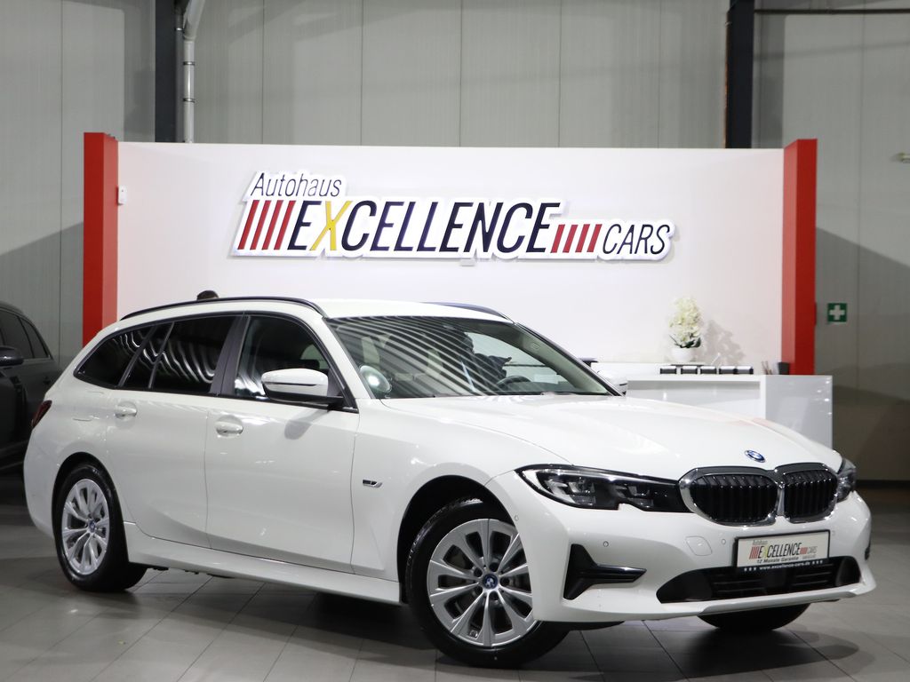 BMW 330 2022