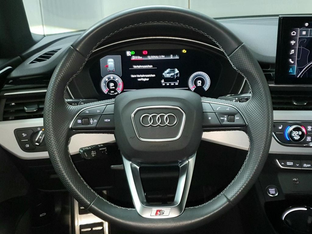 Audi A4 2022