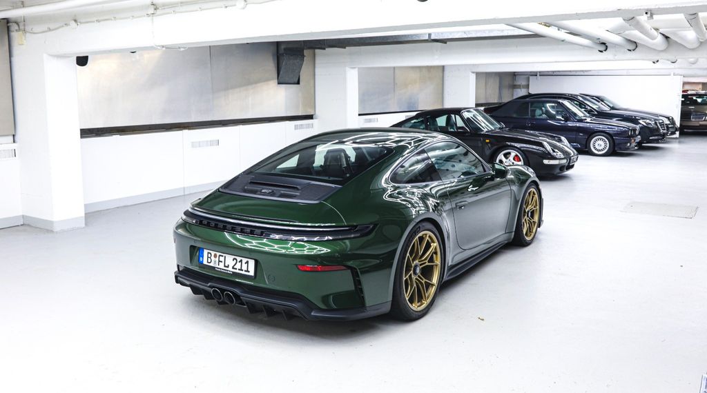 Porsche 992 2025