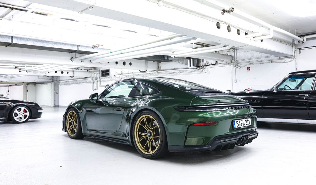 Porsche 992 2025
