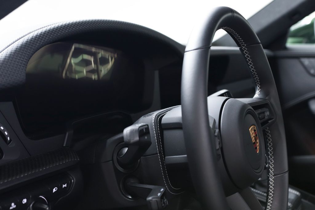 Porsche 992 2025