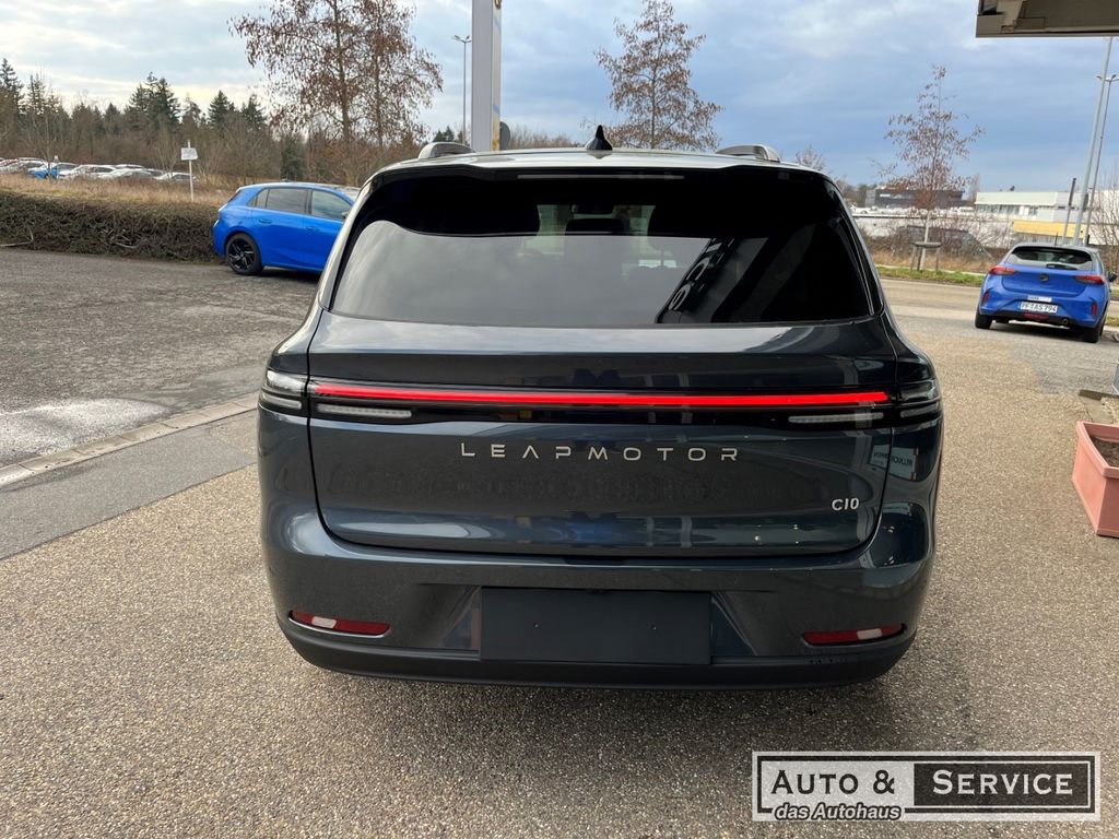 Leapmotor C10