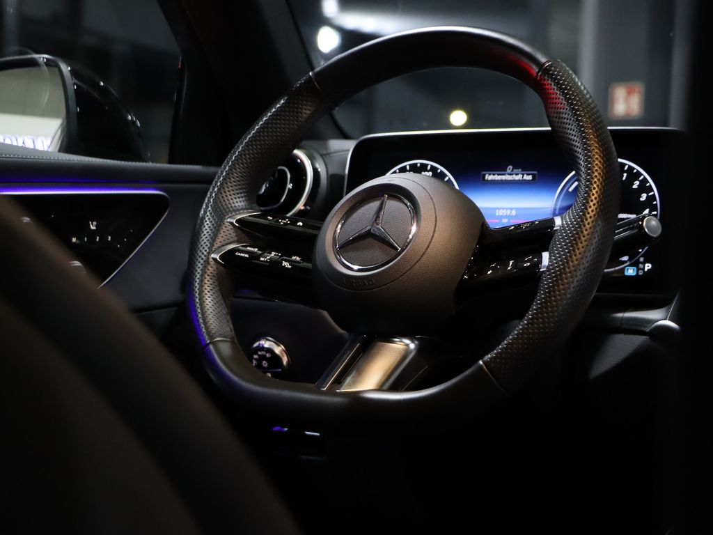 Mercedes-Benz GLC 300 2023