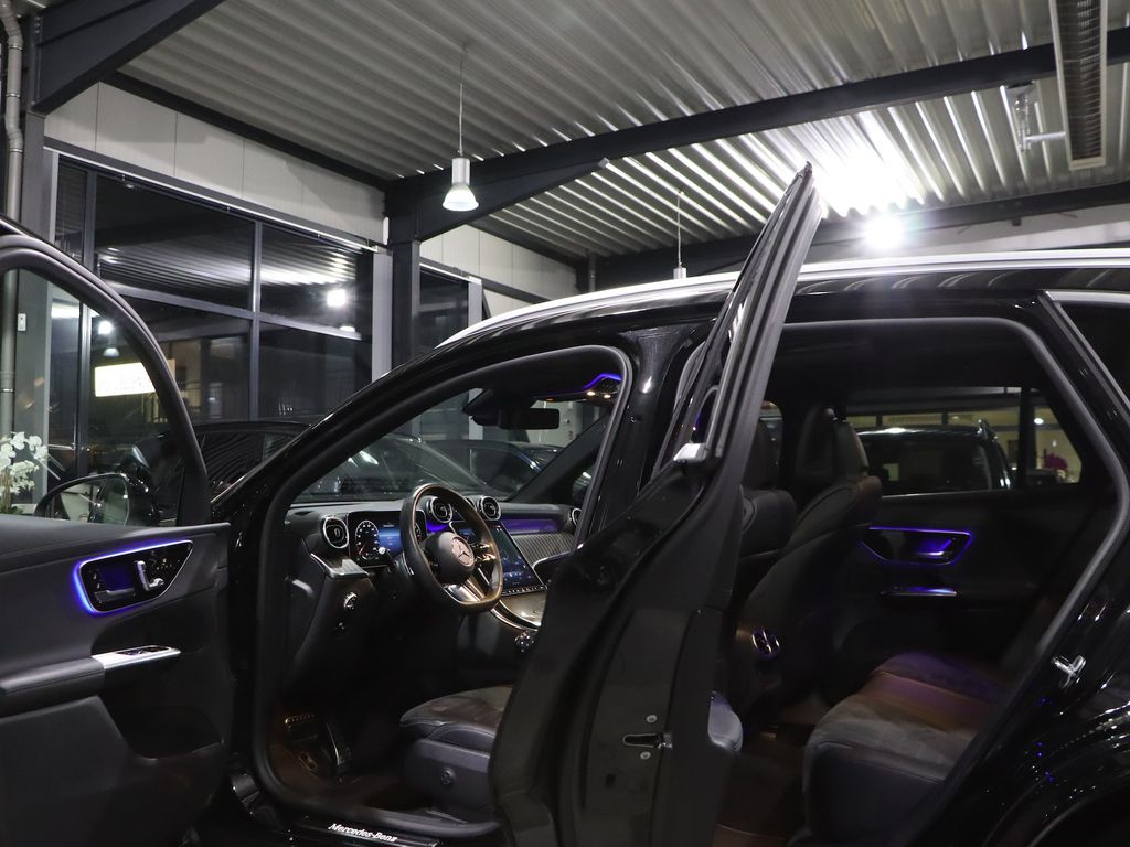 Mercedes-Benz GLC 300 2023
