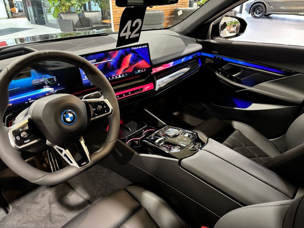 BMW i5