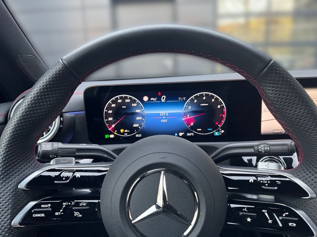 Mercedes-Benz CLA 200 2024