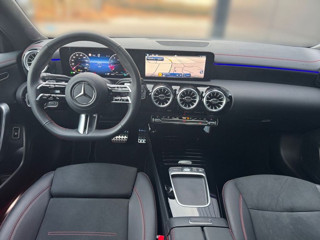 Mercedes-Benz CLA 200 2024