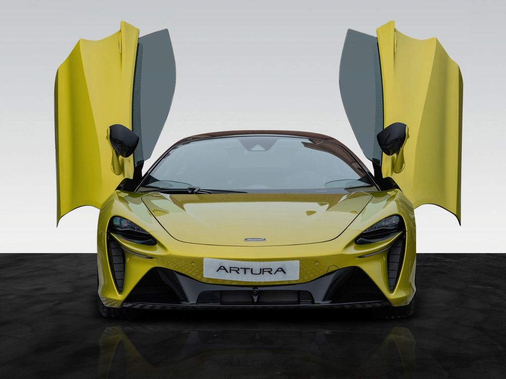 McLaren Artura 2024