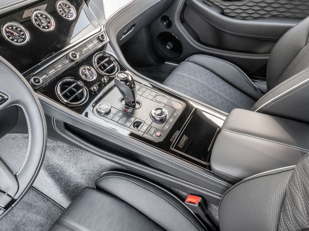 Bentley Continental GT 2025