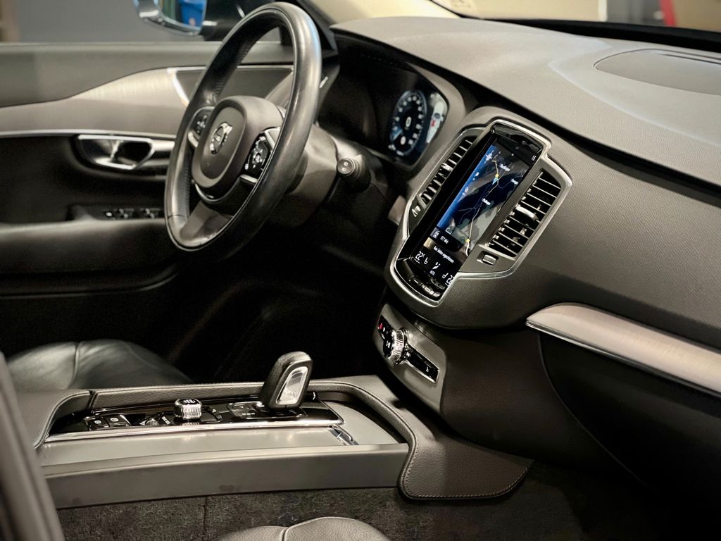 Volvo XC90 2020